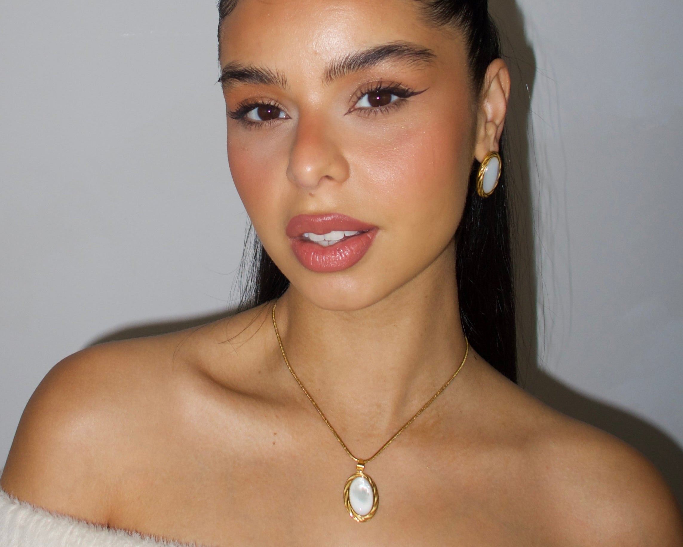 Mother of Pearl Necklace