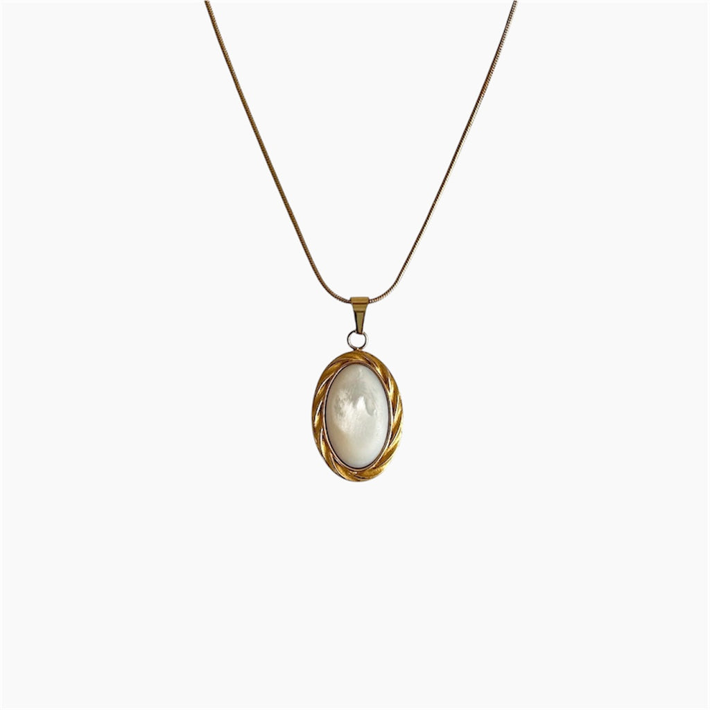 Mother of Pearl Necklace